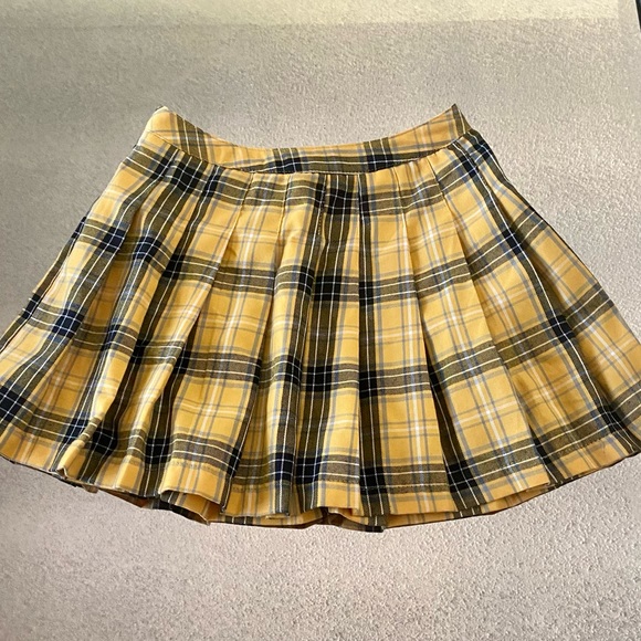 Bundle of pleaded plaid mini skirts - Picture 6 of 8